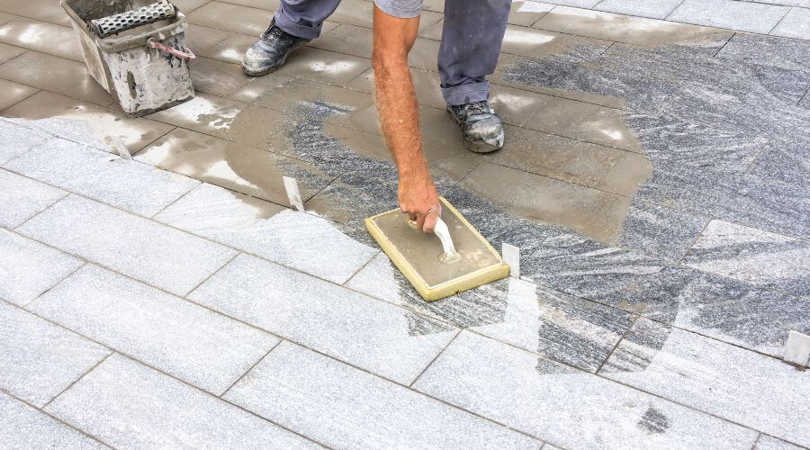 Professional gutter cleaning in Norwich, CT